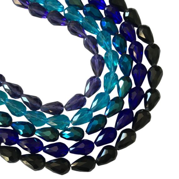 CRISTAL FACETADO DE FORMA DE GOTA X 5 TIRAS