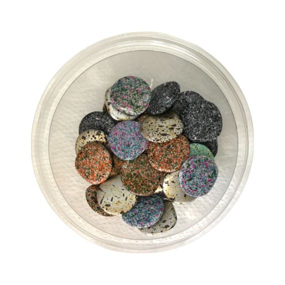 PIEZAS DE PLÁSTICO SALPICRE COLORES SURTIDOS X 50 GRAMOS