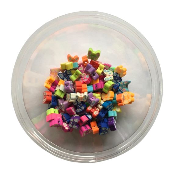 CUENTAS DE FIMO EN FORMA DE MARIPOSA X 100 UNIDADES