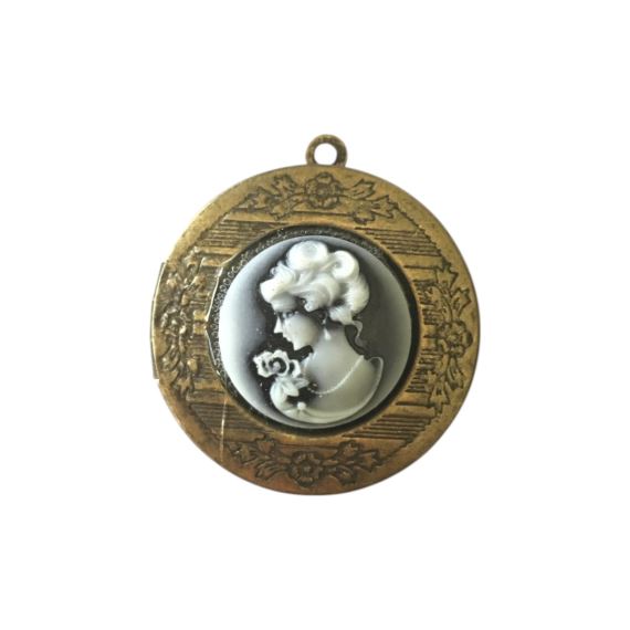 RELICARIO CAMAFEO DAMA ANTIGUA CHAPA BRONCE VIEJO X UNIDAD