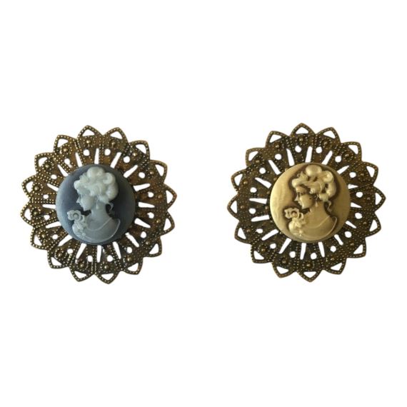FILIGRANA CHAPA BRONCE VIEJO CAMAFEO DAMA ANTIGUA X 2 UNI 2