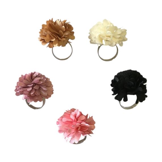 ANILLOS REGULABLES CON FLORES TELA X 6 UNI SURTIDAS