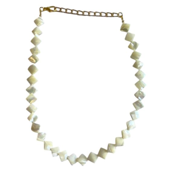 COLLAR DE NACAR COREANO 1